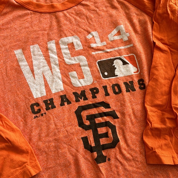 SF Giants World Series Baseball Tshirt - Picture 2 of 4